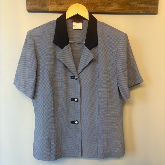 Vintage Women's Blue and Navy Button Down short sleeved Shirt size 8 - Picture 1 of 13